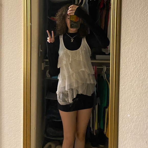 Meet your Posher, Kelsey - Picture 3 of 7